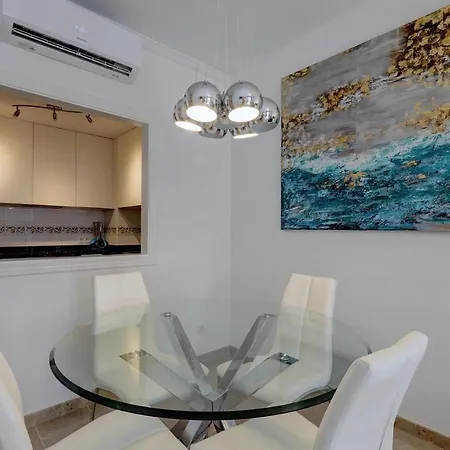 Elegant And Compact Apartment, Port Of * Estepona