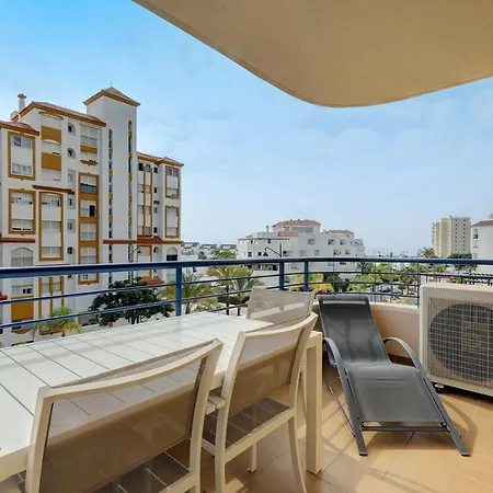 Elegant And Compact Apartment, Port Of Estepona